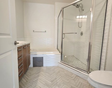 147 S Doheny Drive - Photo Thumbnail 30