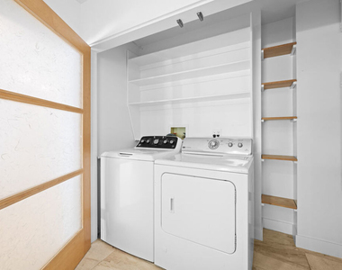 435 Dalehurst Avenue - Photo Thumbnail 3