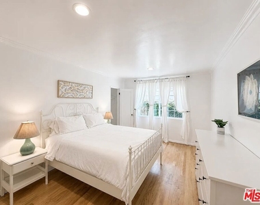 1111 11th Street - Photo Thumbnail 6