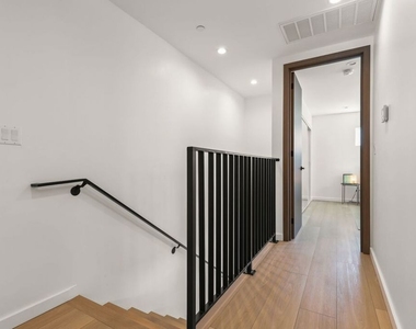 921 N Mariposa Avenue - Photo Thumbnail 29