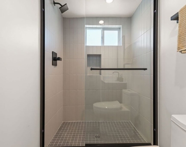 921 N Mariposa Avenue - Photo Thumbnail 34