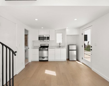 2316 Hill Street - Photo Thumbnail 22