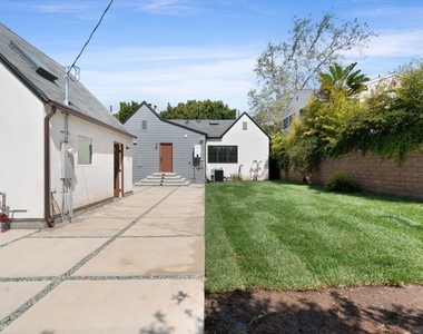 2316 Hill Street - Photo Thumbnail 18