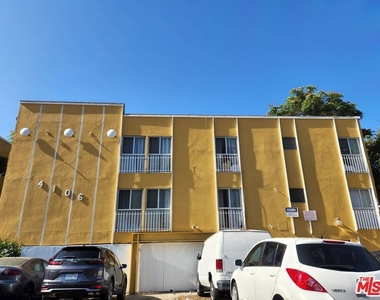 4106 Rosewood Avenue - Photo Thumbnail 9