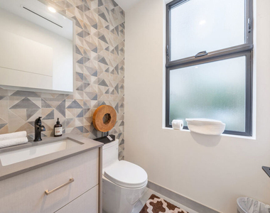 10563 Ashton Avenue - Photo Thumbnail 41