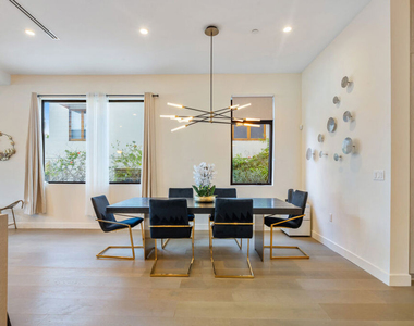 10563 Ashton Avenue - Photo Thumbnail 44