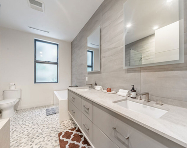 10563 Ashton Avenue - Photo Thumbnail 21