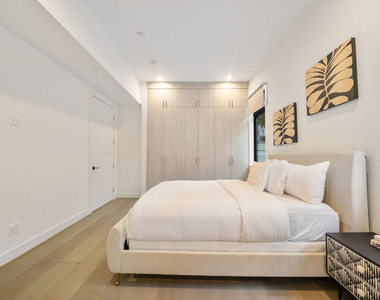 10563 Ashton Avenue - Photo Thumbnail 35