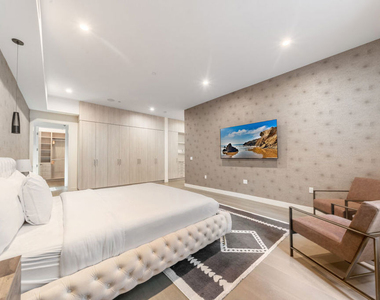 10563 Ashton Avenue - Photo Thumbnail 15