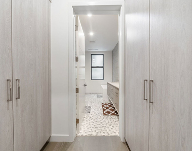 10563 Ashton Avenue - Photo Thumbnail 20