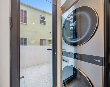 10563 Ashton Avenue - Photo Thumbnail 48