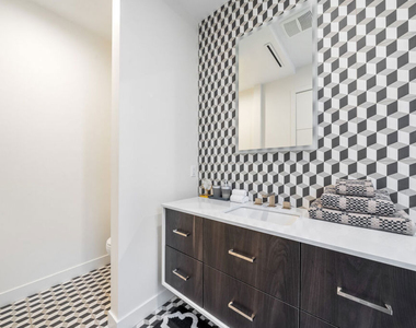 10563 Ashton Avenue - Photo Thumbnail 32