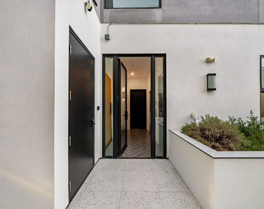 10563 Ashton Avenue - Photo Thumbnail 5