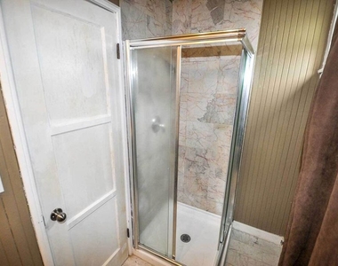 2315 2nd Street - Photo Thumbnail 6