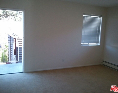 10655 Wilshire Boulevard - Photo Thumbnail 10