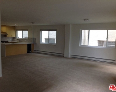 10655 Wilshire Boulevard - Photo Thumbnail 6