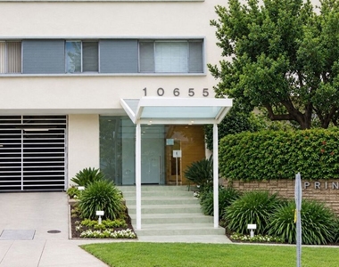 10655 Wilshire Boulevard - Photo Thumbnail 1