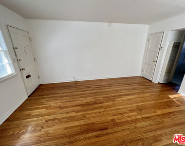814 19th Street - Photo Thumbnail 7