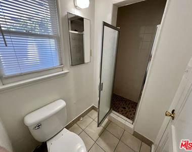814 19th Street - Photo Thumbnail 14