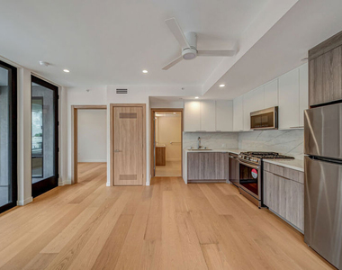 1257 N Detroit Street - Photo Thumbnail 1