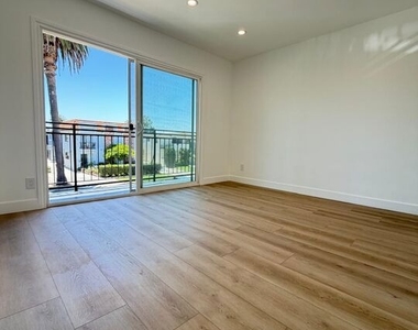 3744 Westwood Boulevard - Photo Thumbnail 6