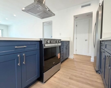 3744 Westwood Boulevard - Photo Thumbnail 5