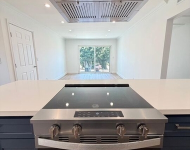 3744 Westwood Boulevard - Photo Thumbnail 3
