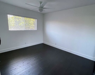 525 Broadway Street - Photo Thumbnail 13