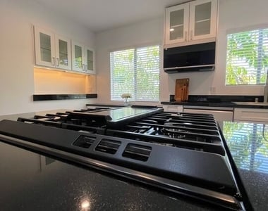 525 Broadway Street - Photo Thumbnail 18