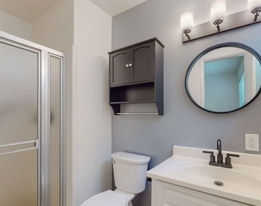 1827 Manning Avenue - Photo Thumbnail 17