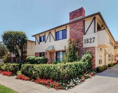 1827 Manning Avenue - Photo Thumbnail 27
