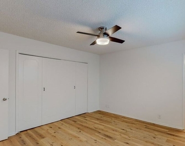 1827 Manning Avenue - Photo Thumbnail 12