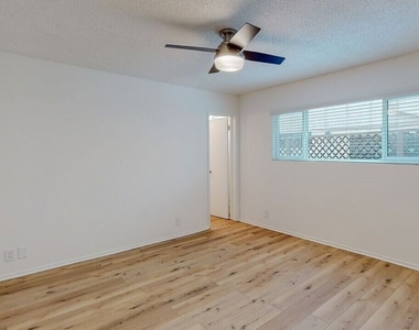 1827 Manning Avenue - Photo Thumbnail 15