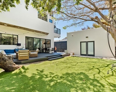3256 Cabrillo Boulevard - Photo Thumbnail 26