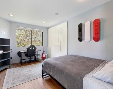 3256 Cabrillo Boulevard - Photo Thumbnail 17