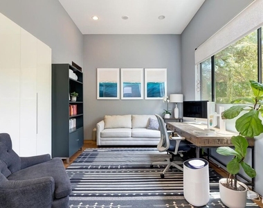 3256 Cabrillo Boulevard - Photo Thumbnail 10