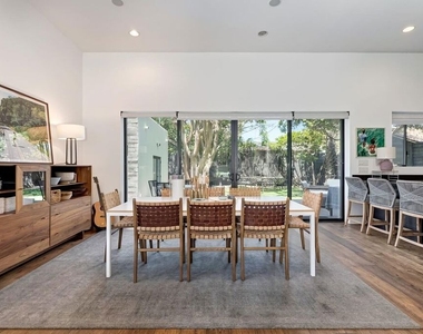 3256 Cabrillo Boulevard - Photo Thumbnail 6