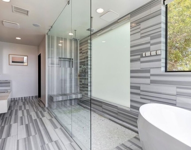 3256 Cabrillo Boulevard - Photo Thumbnail 15
