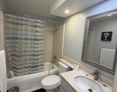 321 S San Vicente Boulevard - Photo Thumbnail 6