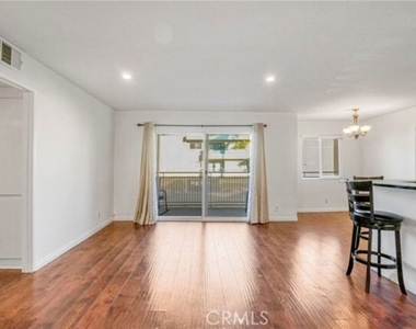 5003 Tilden Avenue - Photo Thumbnail 5