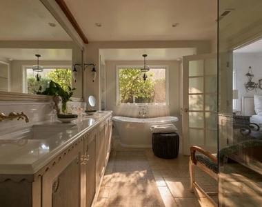 13166 Valley Vista Boulevard - Photo Thumbnail 31