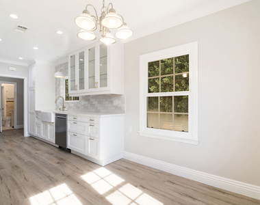 6201 W 5th Street - Photo Thumbnail 12