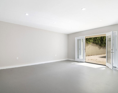 6201 W 5th Street - Photo Thumbnail 36