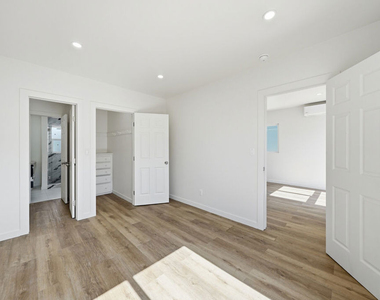 3020 W 12th Street - Photo Thumbnail 5