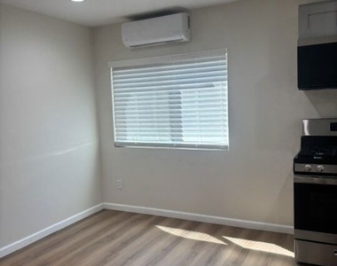 845 N Hagar Street - Photo Thumbnail 4