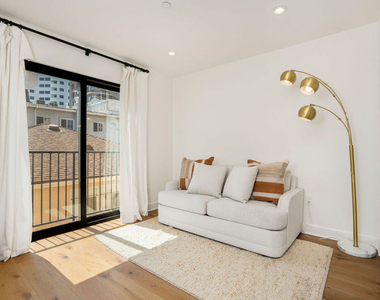 10523 Ashton Avenue - Photo Thumbnail 16