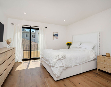 10523 Ashton Avenue - Photo Thumbnail 23