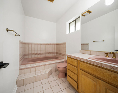 4144 Colfax Avenue - Photo Thumbnail 42
