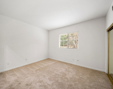 4144 Colfax Avenue - Photo Thumbnail 46