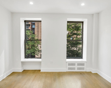 2nd Avenue - Photo Thumbnail 3